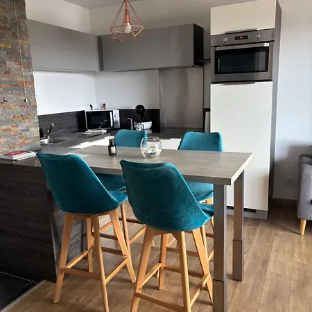 Appartement Cosy Avec Vue Mer Et Parking Bastia *