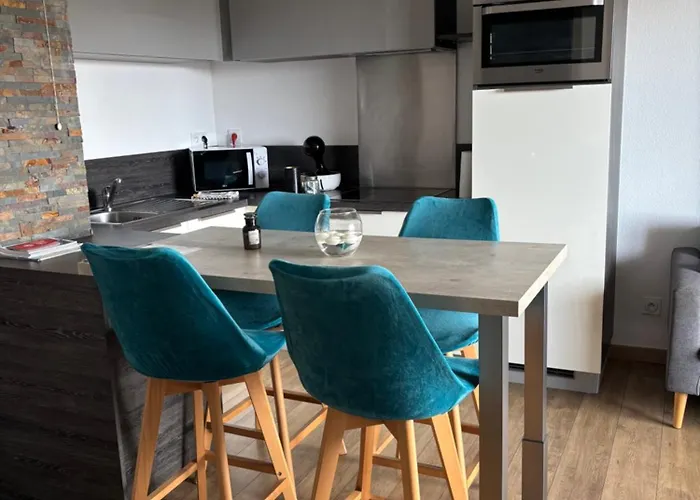 Appartement Cosy Avec Vue Mer Et Parking Bastia *